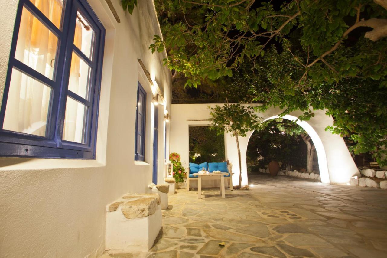 Naxian Queen Luxury Villas & Suites Agia Anna  Exterior photo